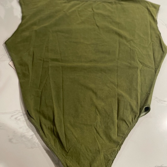 Free People Road Trip Bodysuit Top Verde Green NWT - Picture 4 of 8